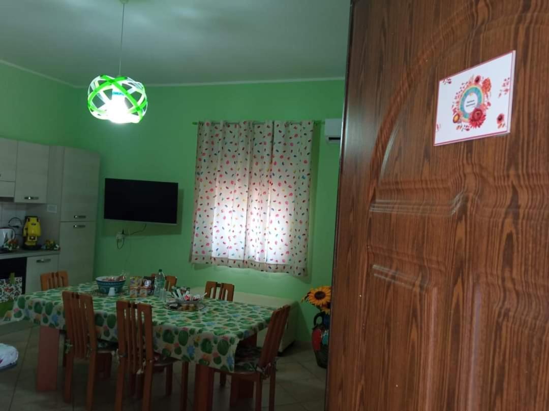 Rainbow Apartment Scordia Екстер'єр фото